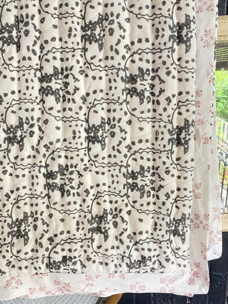 Saturna<br> Colour Excalibur<br> Hand stitched Quilt