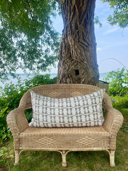 Eclipse<br>Colour Smoke/Burl<br> 22 x 42"