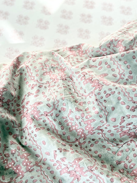 Saturna <br> Colour <br>Rose Clay/Smoke<br>Duvet Covers & Envelope Shams