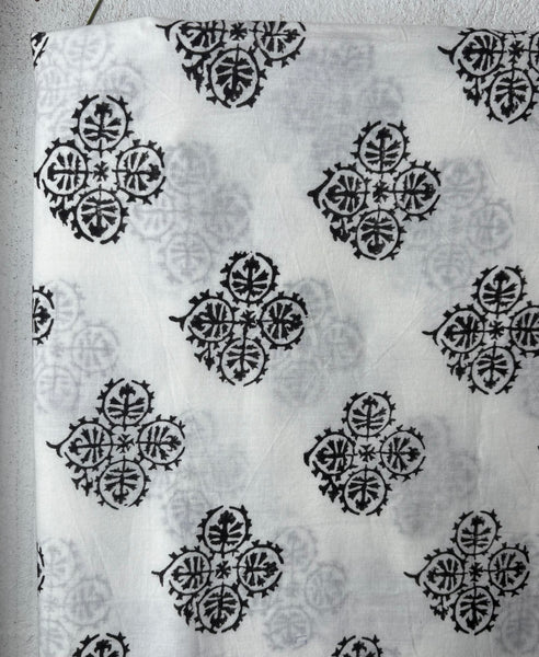 Suzani Flower<br>Colour <br> Ebony<br> Sun Bed