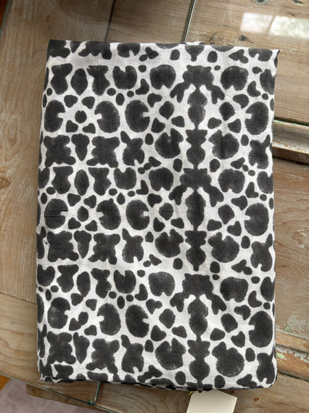 Grand Suzani<br>Colour Excalibur<br> Standard  Envelope Sham Pair