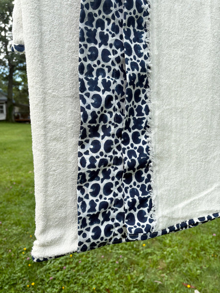 Grand Suzani<br> Colour Indigo<br>Towel