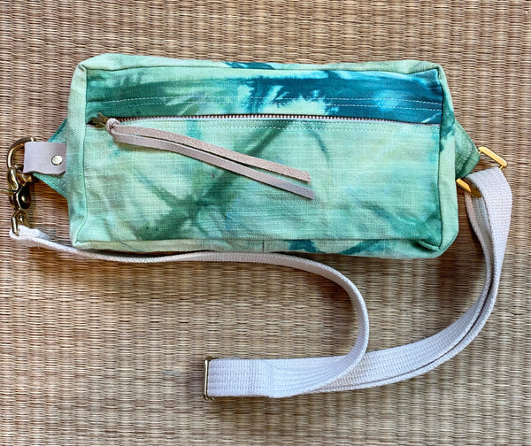 Iguana <br> Fanny Pack
